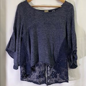 Hollister Top size Large